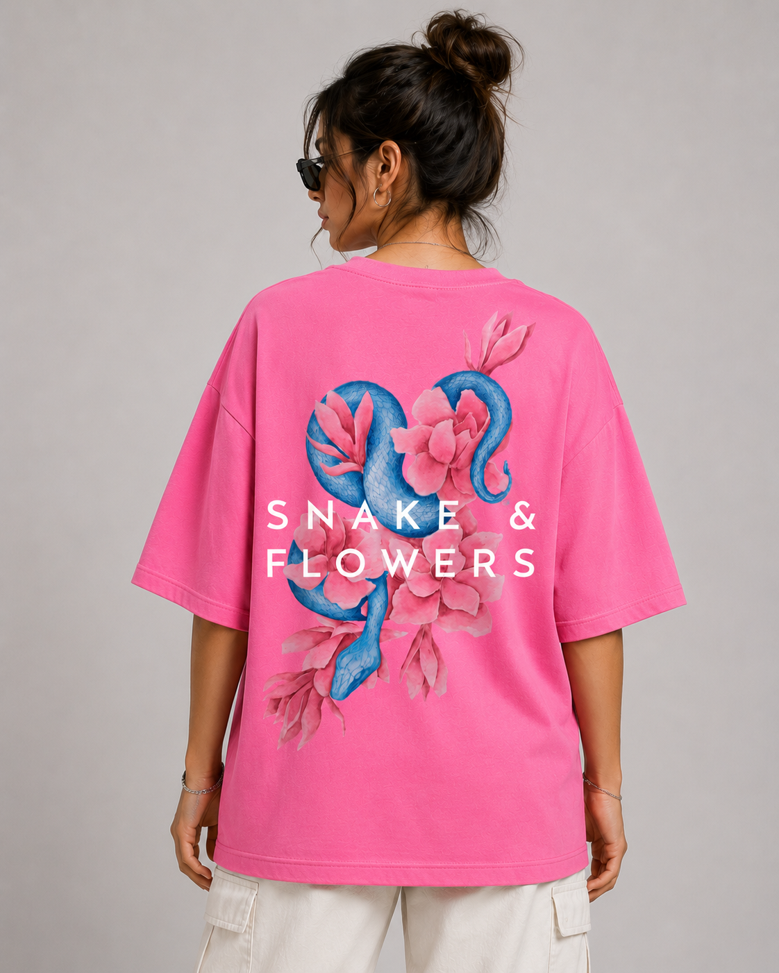 KESSOLIN Snake & Flowers Oversized T-Shirt – Artistic Floral Snake Graphic Back Print